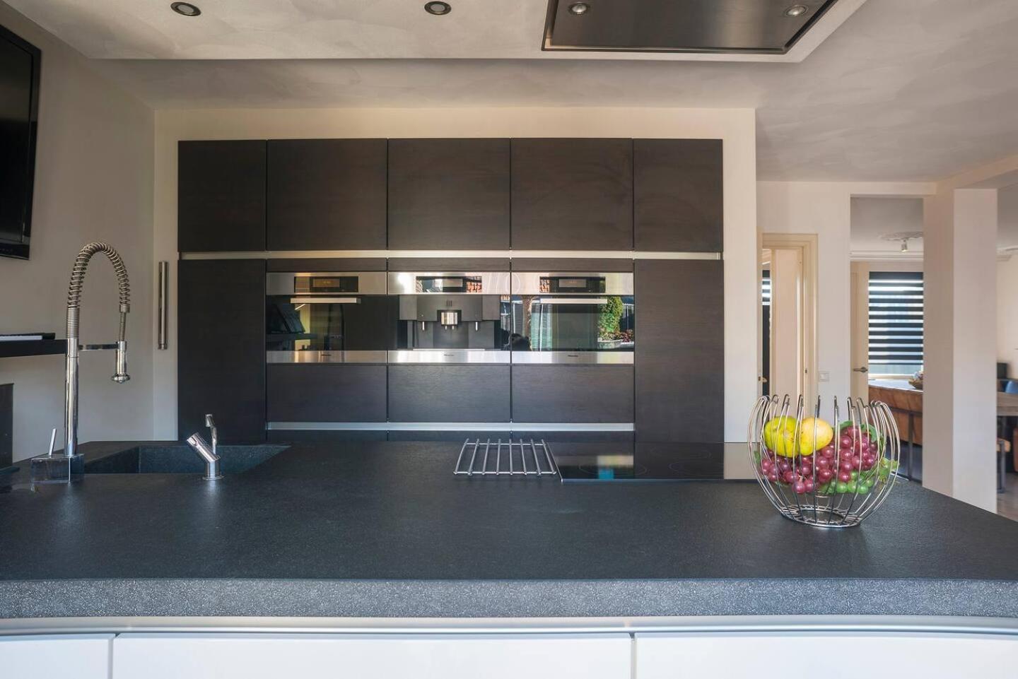 Xxl House With Free Parking & 3 Bedrooms Tilburg